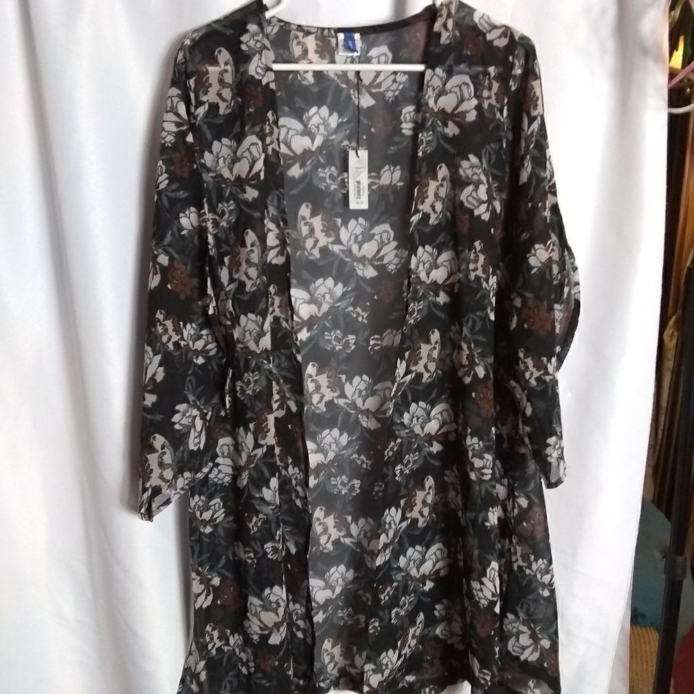 APT 9 sheer cover up